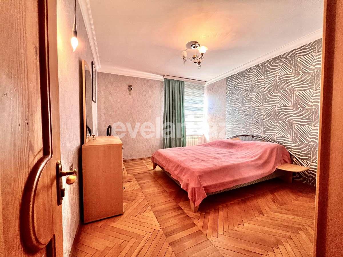 Kirayə verilir, köhnə tikili, 2 otaqlı, 60 m², Bakı, Nəsimi r, Memar Əcəmi m.