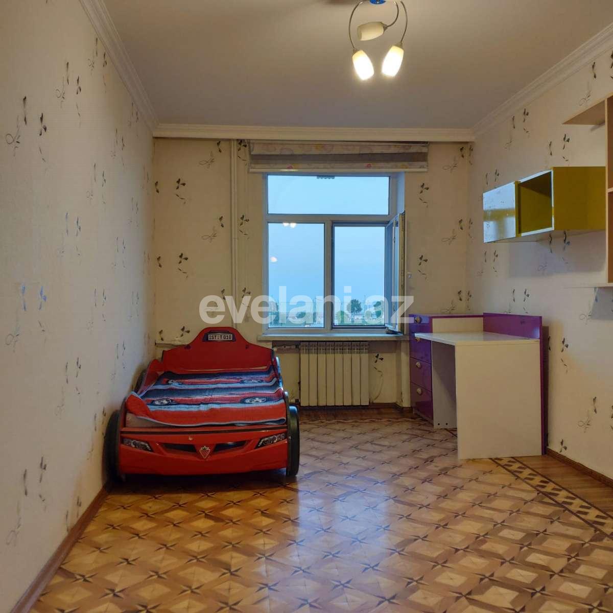 Kirayə verilir, köhnə tikili, 3 otaqlı, 70 m², Bakı, Xətai r, Şah İsmayıl Xətai m.