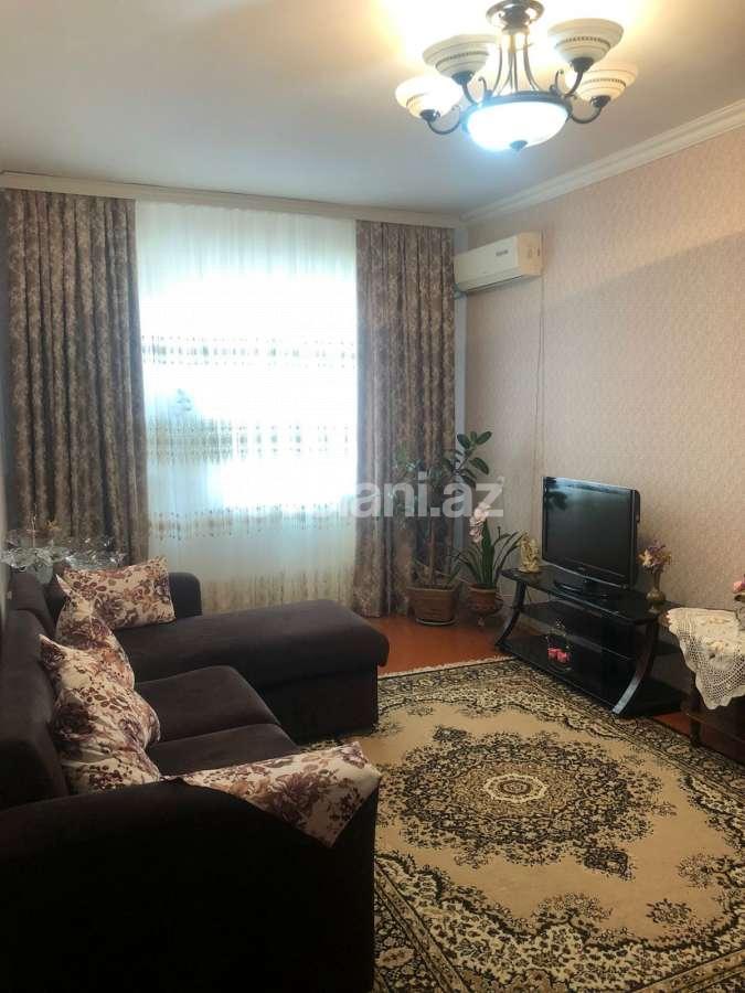 Satılır, köhnə tikili, 3 otaqlı, 75 m², Bakı, Suraxanı r, Qaraçuxur q, Neftçilər m.