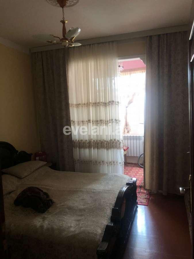 Satılır, köhnə tikili, 3 otaqlı, 75 m², Bakı, Suraxanı r, Qaraçuxur q, Neftçilər m.