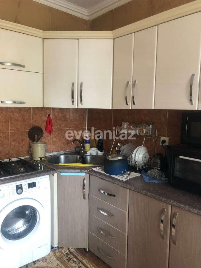 Satılır, köhnə tikili, 3 otaqlı, 75 m², Bakı, Suraxanı r, Qaraçuxur q, Neftçilər m.
