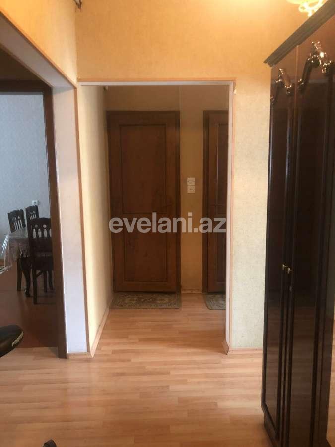 Satılır, köhnə tikili, 3 otaqlı, 75 m², Bakı, Suraxanı r, Qaraçuxur q, Neftçilər m.