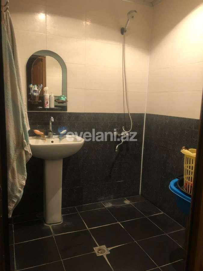 Satılır, köhnə tikili, 3 otaqlı, 75 m², Bakı, Suraxanı r, Qaraçuxur q, Neftçilər m.