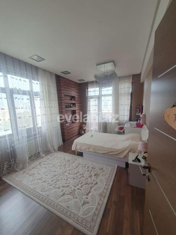 Kirayə verilir, yeni tikili, 4 otaqlı, 240 m², Bakı, Nəsimi r.