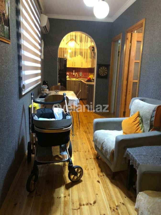 Satılır, həyət evi / bağ, 7 otaqlı, 210 m², Bakı, Səbail r, Badamdar q.