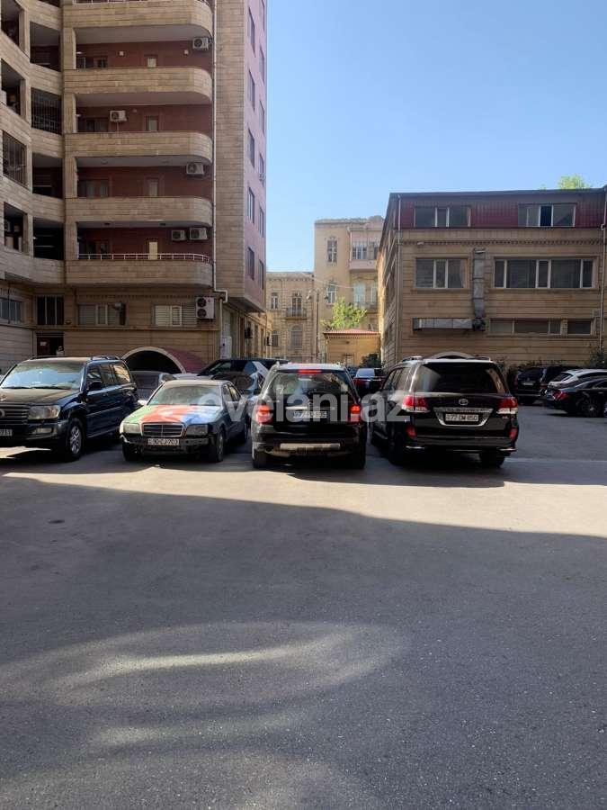 Сдаётся, новостройка, 3-комнаты, 191 m², Баку, Насиминский r, Низами m.