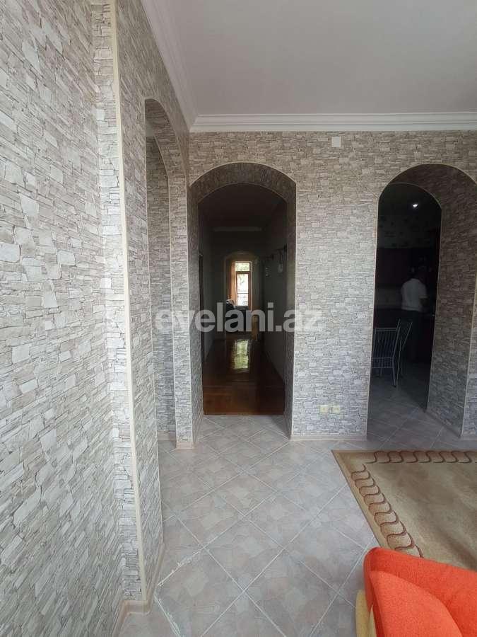 Kirayə verilir, köhnə tikili, 4 otaqlı, 101 m², Bakı, Səbail r, Sahil m.