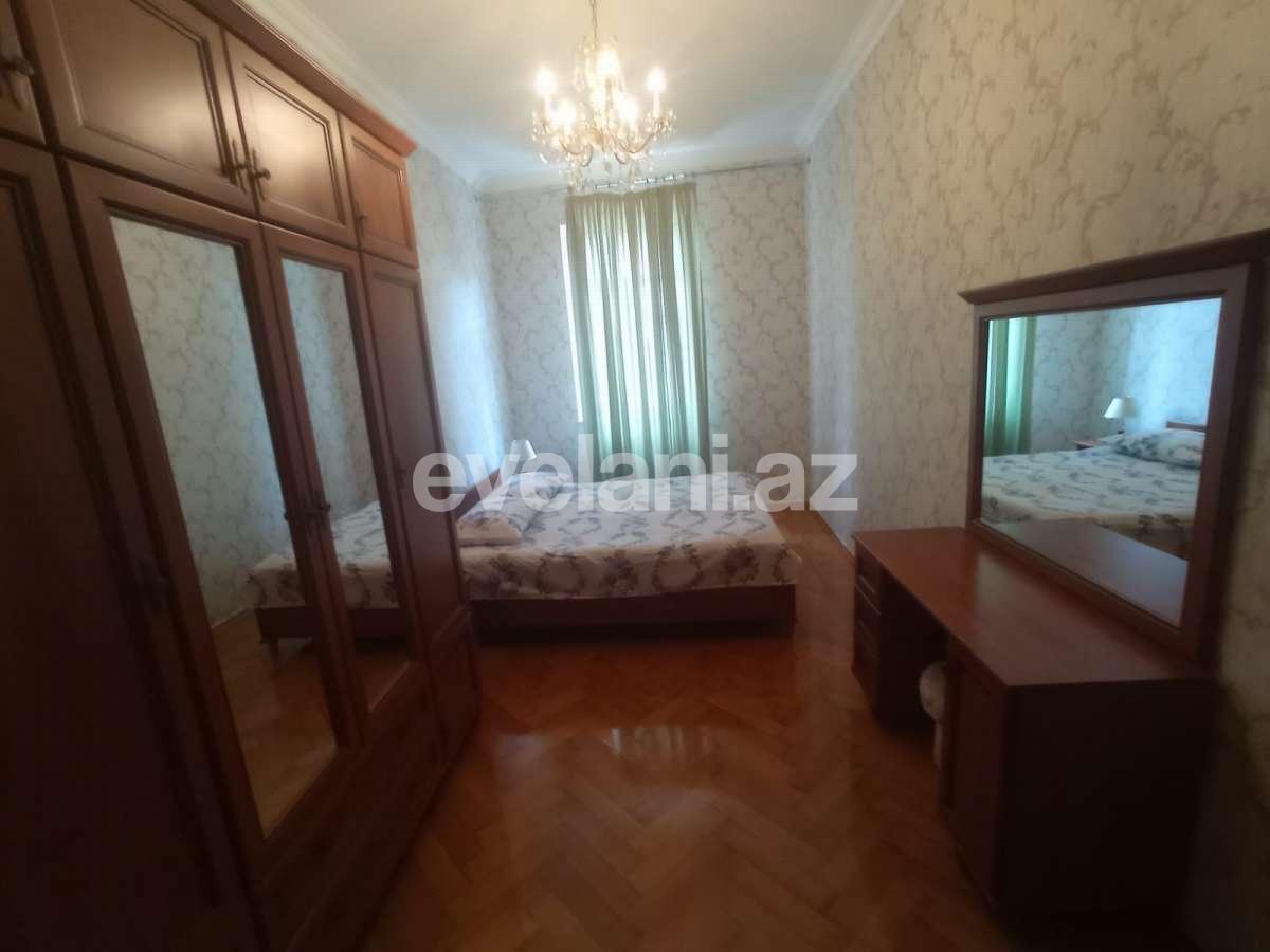 Kirayə verilir, köhnə tikili, 4 otaqlı, 101 m², Bakı, Səbail r, Sahil m.