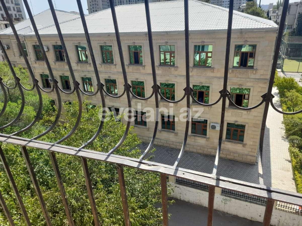 Kirayə verilir, köhnə tikili, 3 otaqlı, 70 m², Bakı, Yasamal r, Elmlər Akademiyası m.