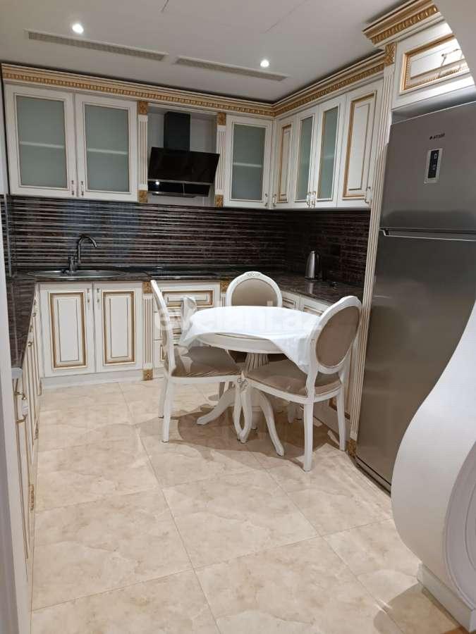 Kirayə verilir, yeni tikili, 3 otaqlı, 150 m², Bakı, Səbail r, 28 may m.