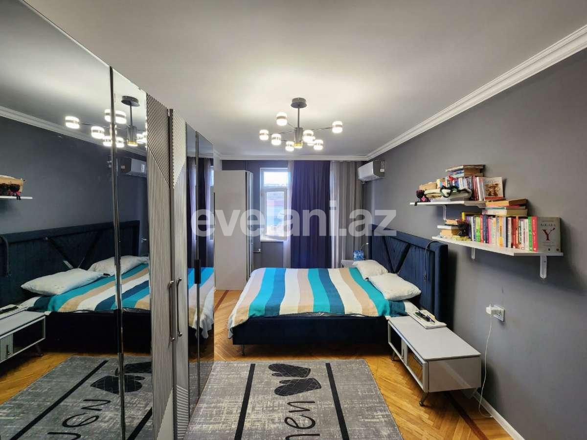 Satılır, köhnə tikili, 4 otaqlı, 90 m², Bakı, Xətai r, Xalqlar Dostluğu m.