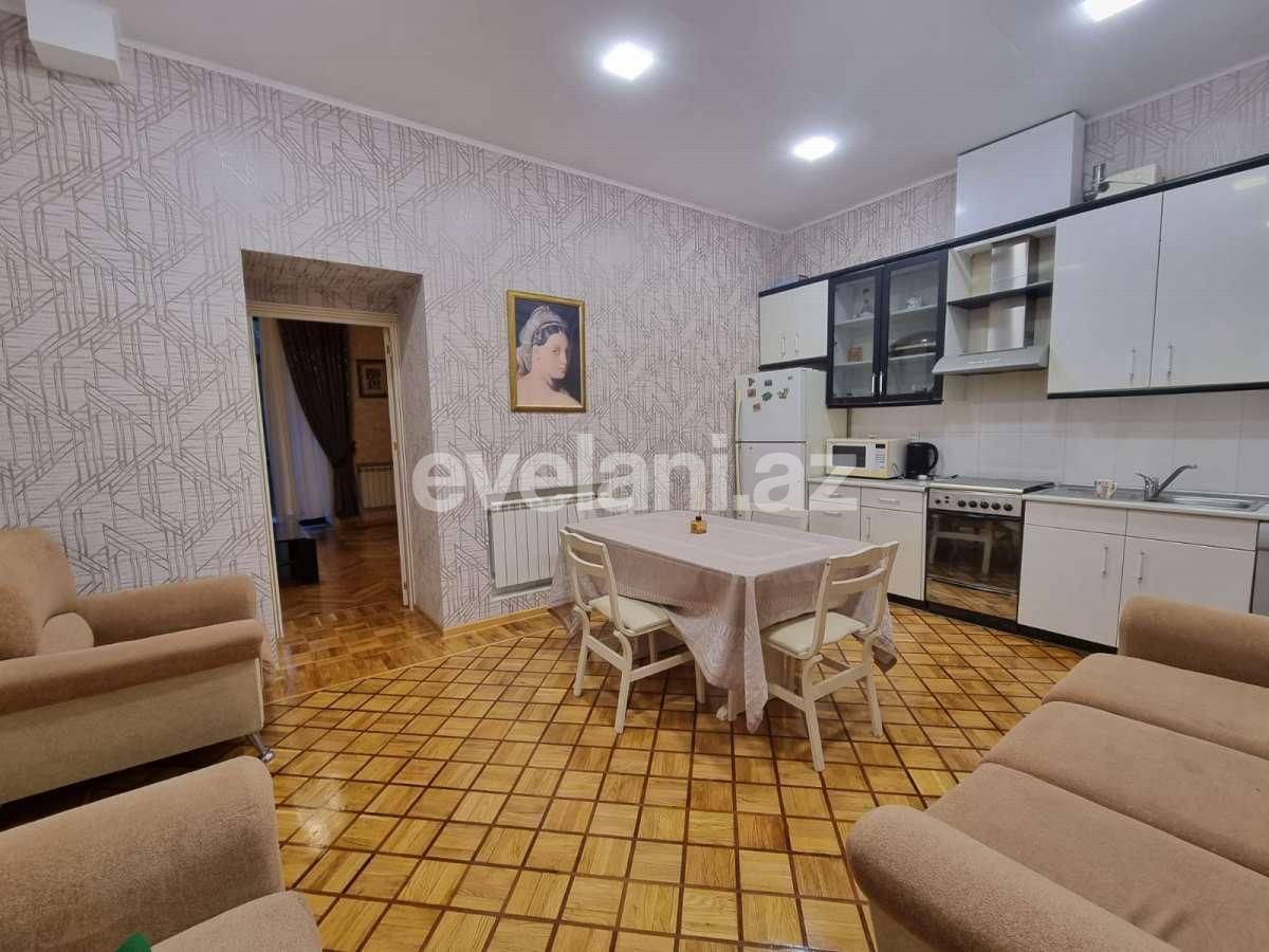 Kirayə verilir, köhnə tikili, 2 otaqlı, 70 m², Bakı, Səbail r, Sahil m.