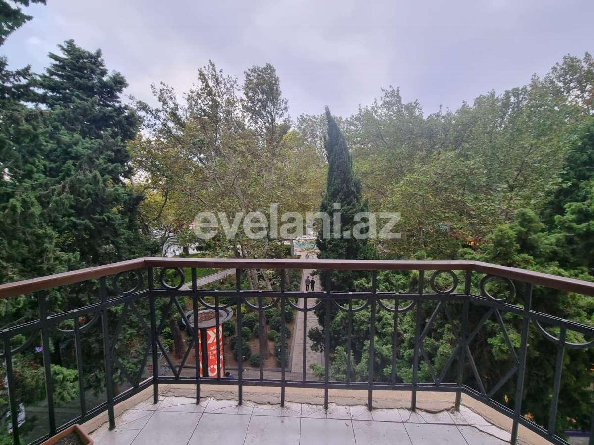 Kirayə verilir, köhnə tikili, 2 otaqlı, 70 m², Bakı, Səbail r, Sahil m.