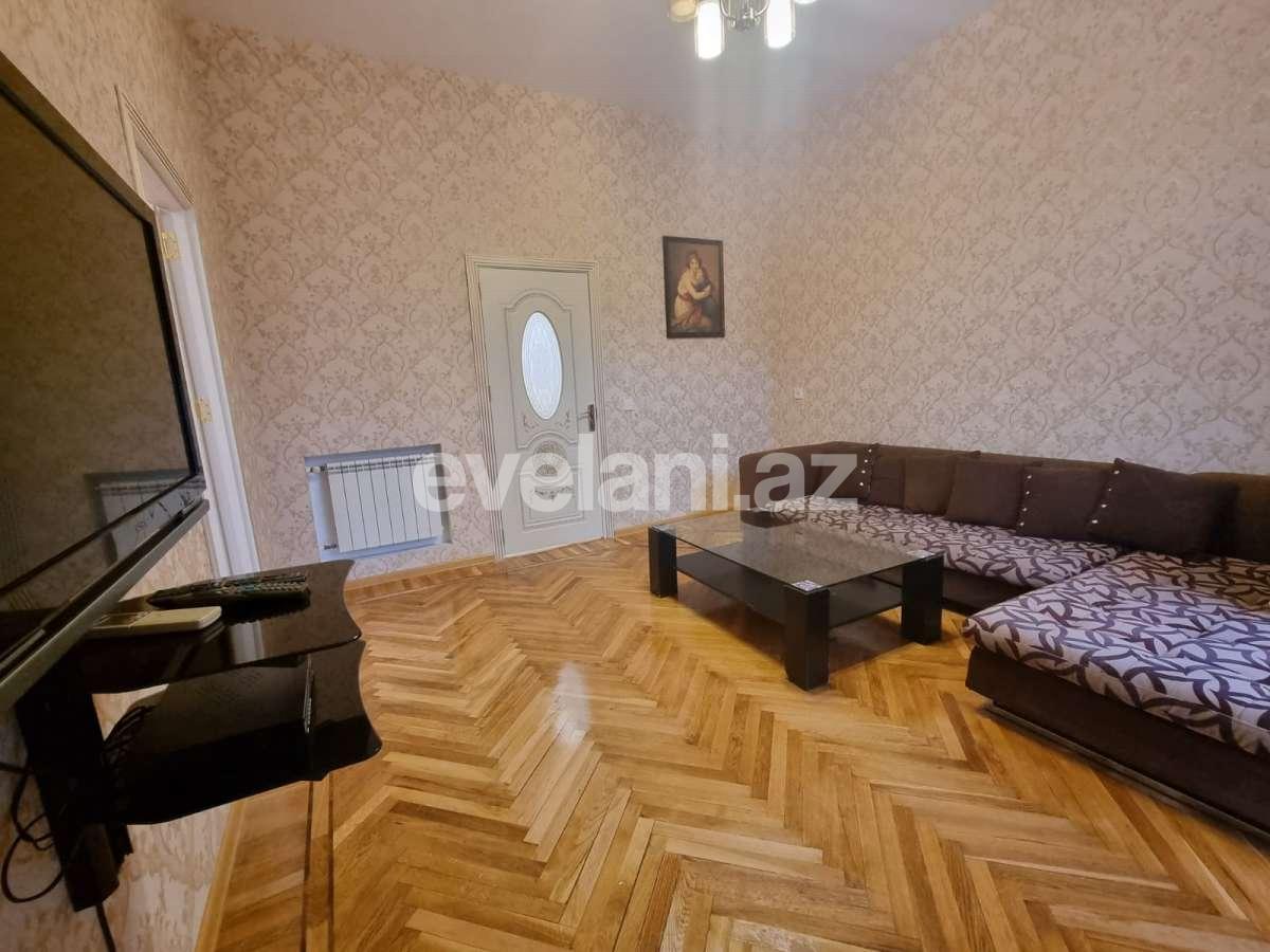 Kirayə verilir, köhnə tikili, 2 otaqlı, 70 m², Bakı, Səbail r, Sahil m.