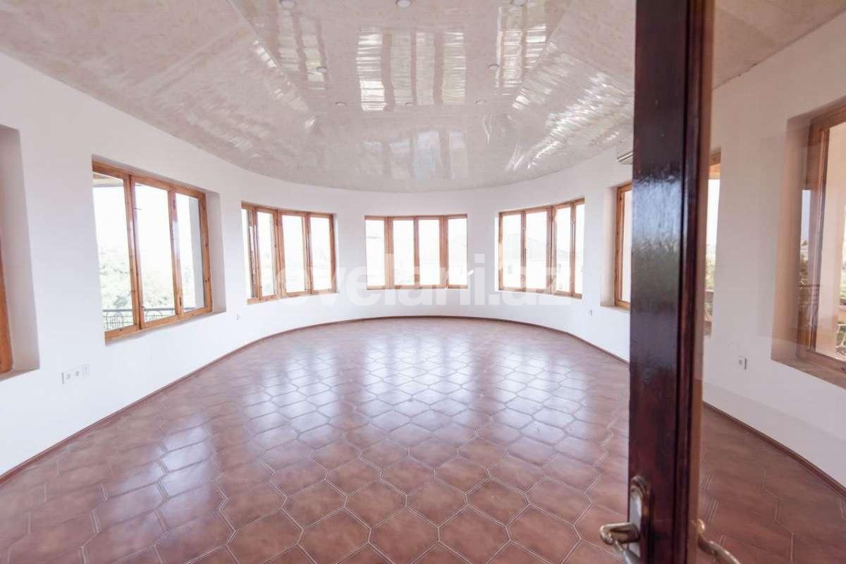 Kirayə verilir, villa, 10 otaqlı, 1020 m², Bakı, Səbail r, Badamdar q.