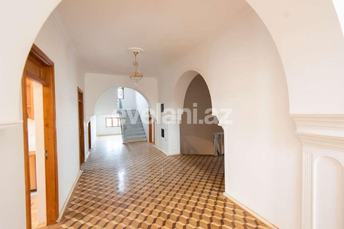 Kirayə verilir, villa, 10 otaqlı, 1020 m², Bakı, Səbail r, Badamdar q.