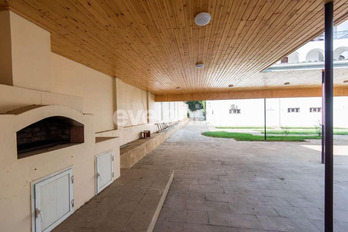 Kirayə verilir, villa, 10 otaqlı, 1020 m², Bakı, Səbail r, Badamdar q.