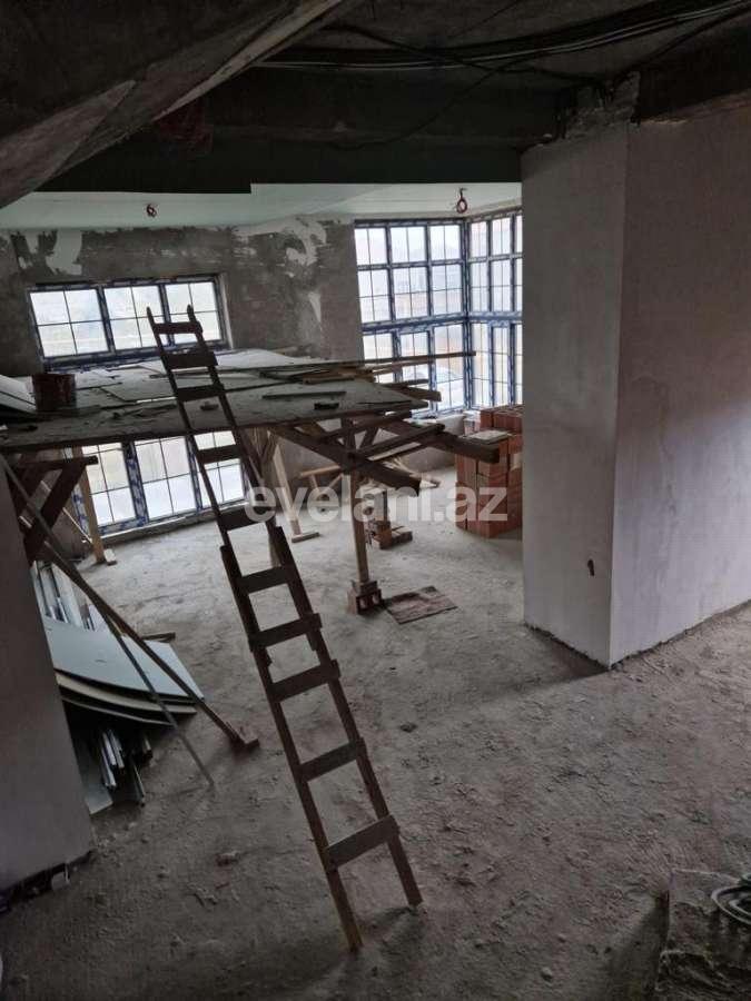 Satılır, həyət evi / bağ, 7 otaqlı, 1000 m², Bakı, Səbail r, Badamdar q.