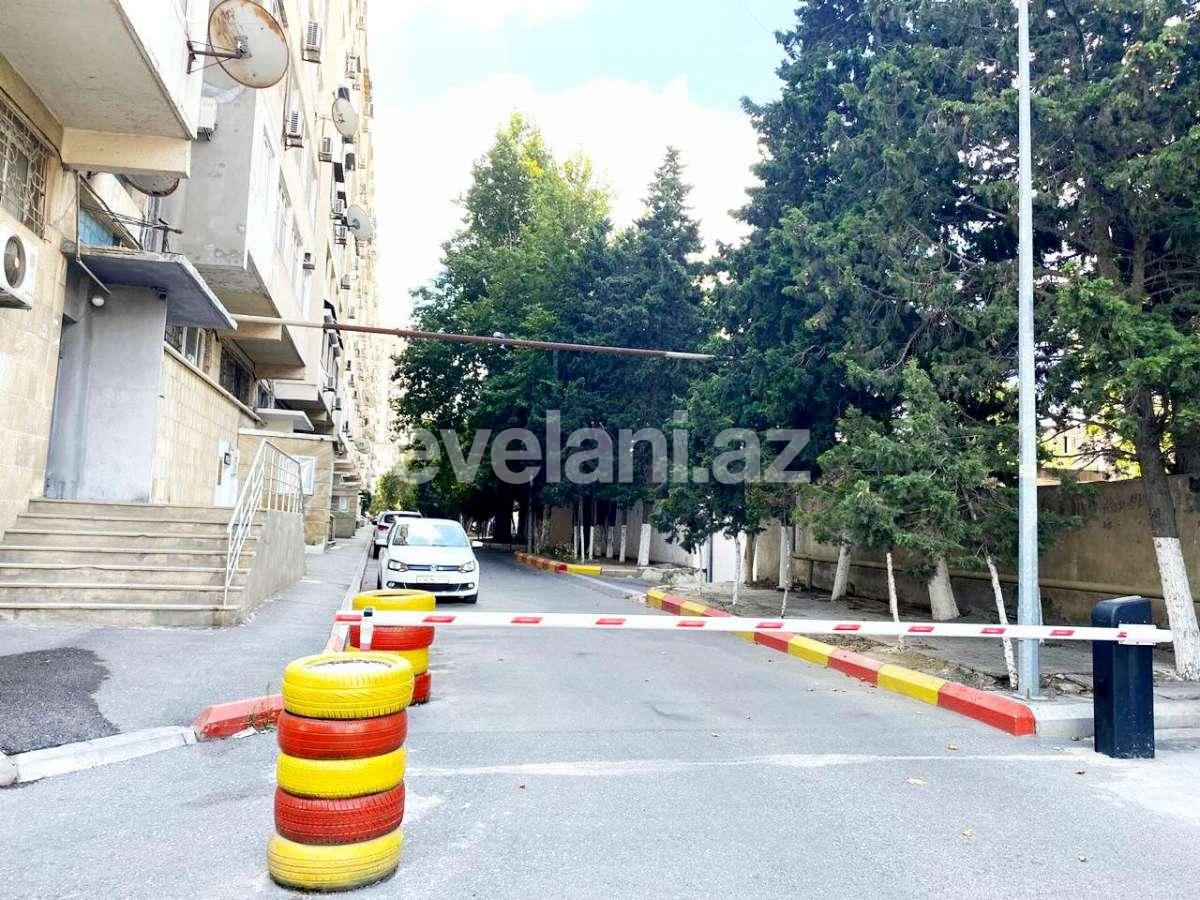 Satılır, köhnə tikili, 3 otaqlı, 110 m², Bakı, Yasamal r, Elmlər Akademiyası m.