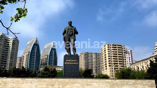 Satılır, köhnə tikili, 3 otaqlı, 110 m², Bakı, Yasamal r, Elmlər Akademiyası m.