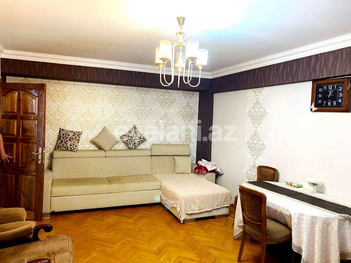 Satılır, köhnə tikili, 3 otaqlı, 110 m², Bakı, Yasamal r, Elmlər Akademiyası m.