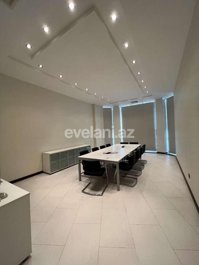 Kirayə verilir, ofis, 6 otaqlı, 200 m², Bakı, Səbail r, Sahil m.