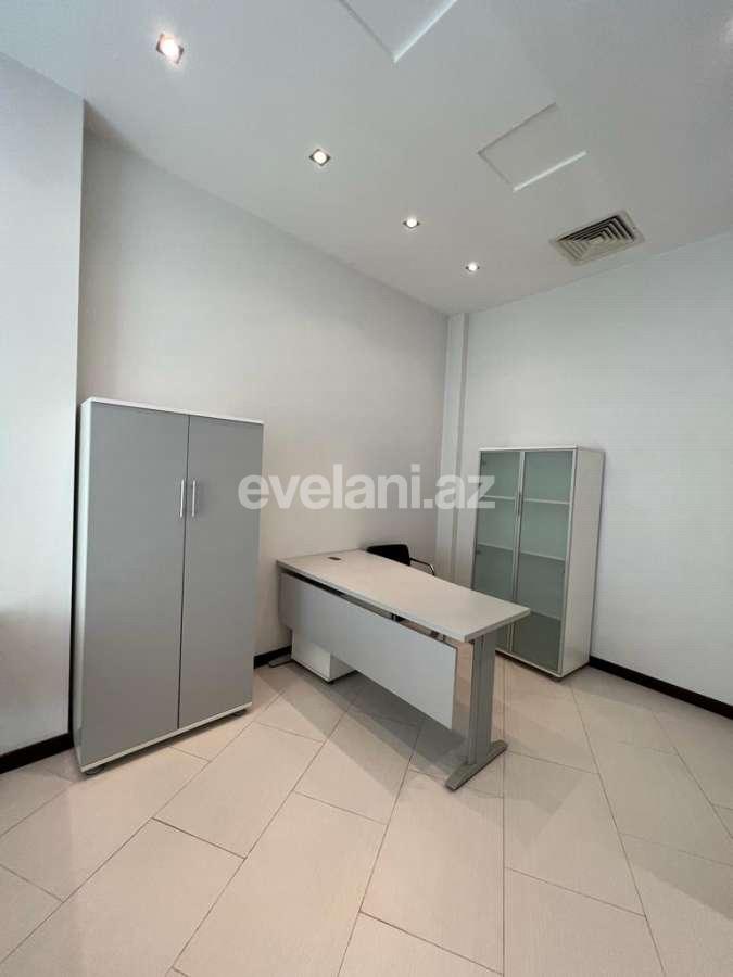 Kirayə verilir, ofis, 6 otaqlı, 200 m², Bakı, Səbail r, Sahil m.