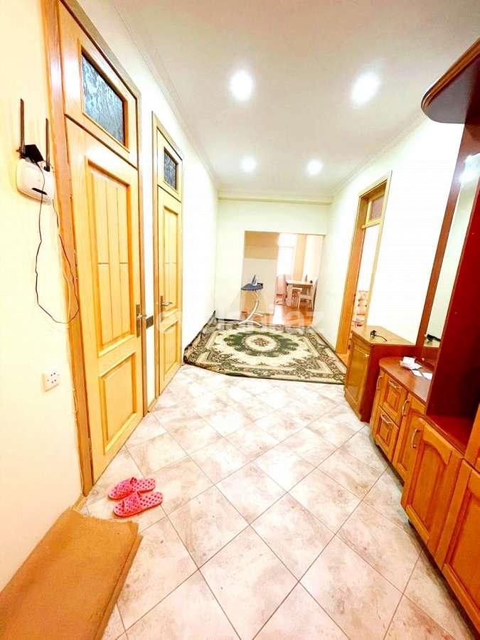 Satılır, yeni tikili, 2 otaqlı, 105 m², Bakı, Nizami r, Neftçilər m.