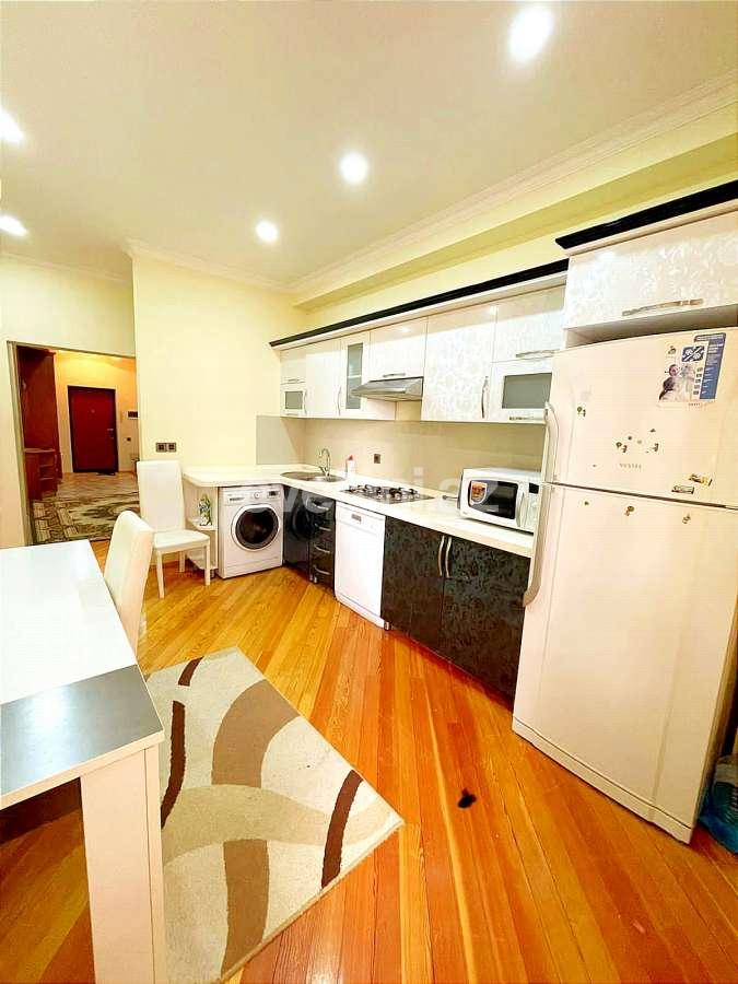 Satılır, yeni tikili, 2 otaqlı, 105 m², Bakı, Nizami r, Neftçilər m.