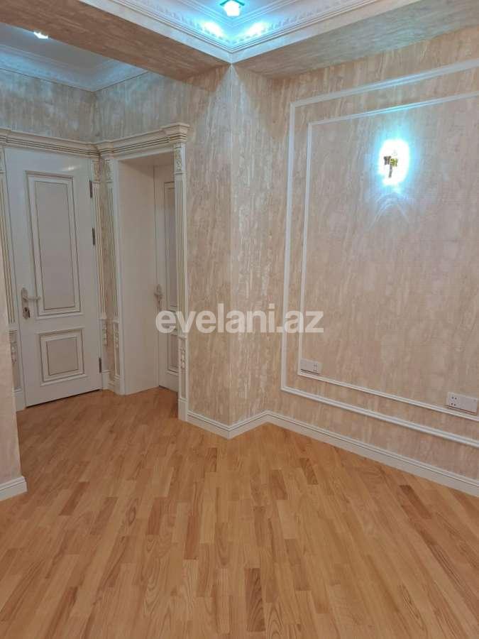 Satılır, yeni tikili, 3 otaqlı, 100 m², Bakı, Binəqədi r, 8-ci mikrorayon q, Azadlıq prospekti m.