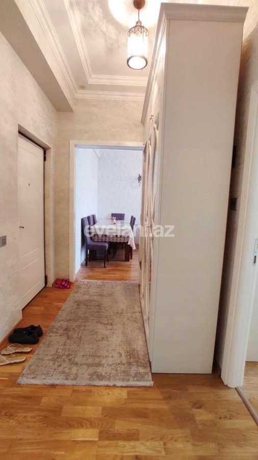 Satılır, yeni tikili, 3 otaqlı, 70.7 m², Bakı, Nizami r, Qara Qarayev m.
