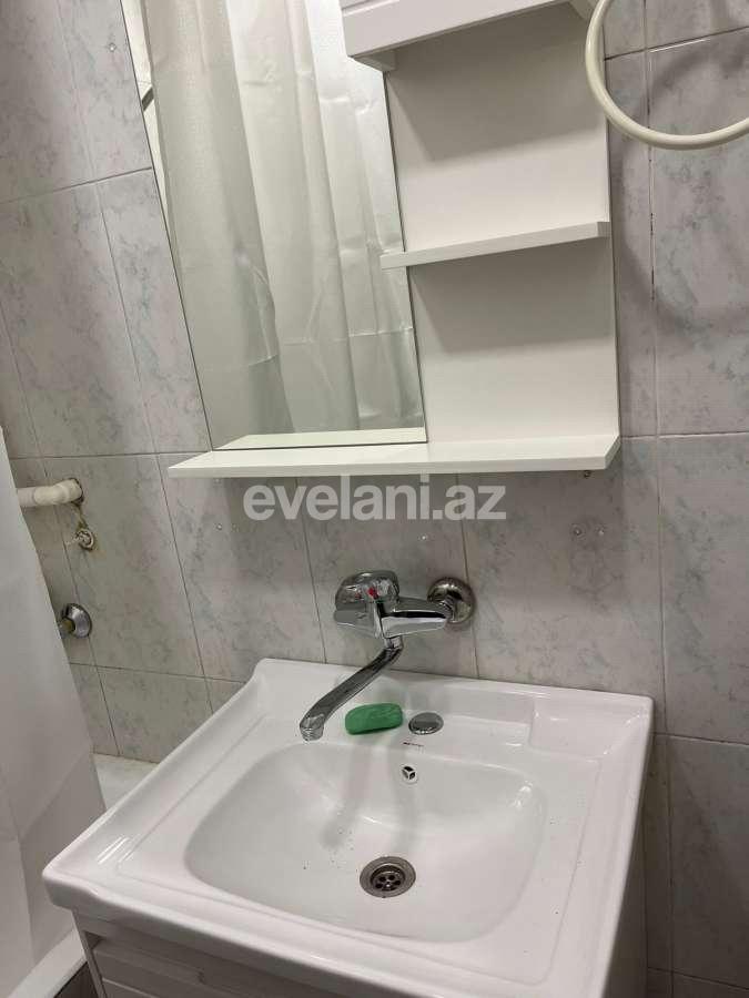 Kirayə verilir, köhnə tikili, 3 otaqlı, 90 m², Bakı, Nəsimi r, 4-cü mikrorayon q, Memar Əcəmi m.