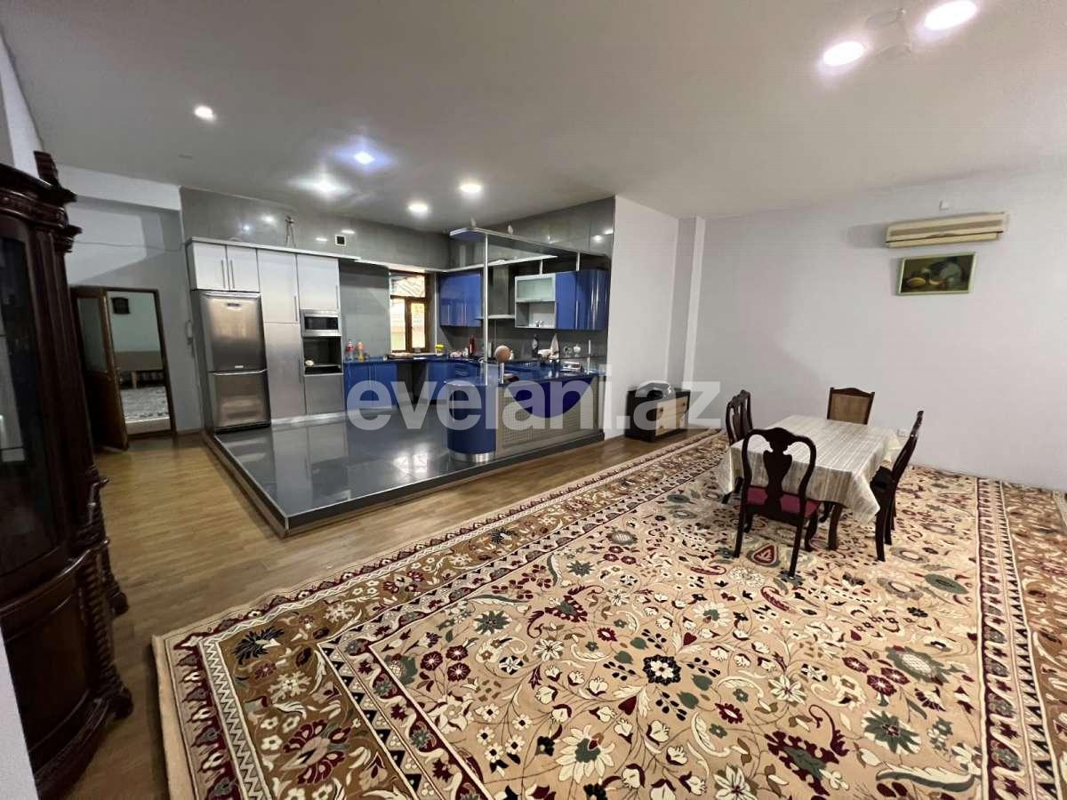 Satılır, villa, 16 otaqlı, 650 m², Bakı, Binəqədi r, Xocasən m.