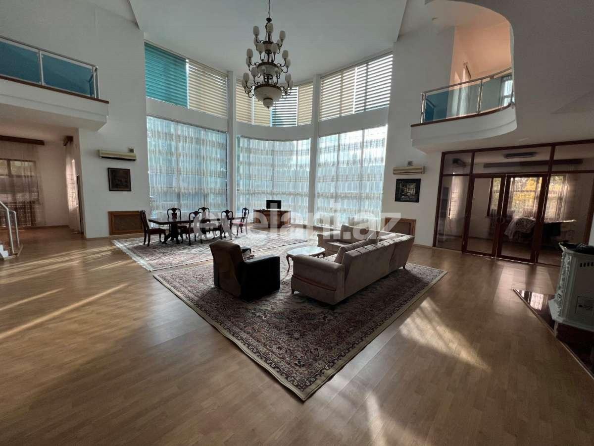 Satılır, villa, 16 otaqlı, 650 m², Bakı, Binəqədi r, Xocasən m.