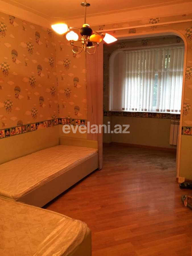 Rent, old building, 3 room, 75 m², Baku, Khatai r, Ahmedli d, Ahmedli m.