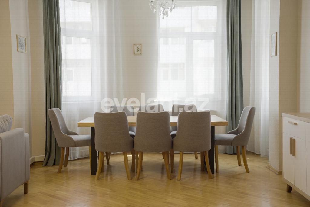 Сдаётся, вторичка, 3-комнаты, 120 m², Баку, Хатаинский r, Шах Исмаил Хатаи m.