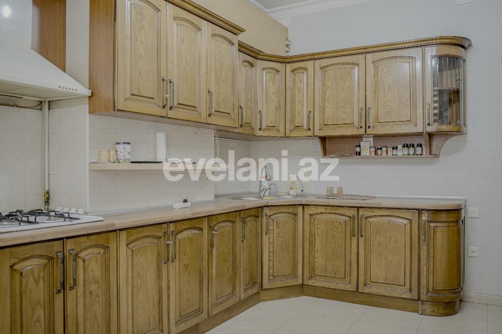 Сдаётся, вторичка, 3-комнаты, 120 m², Баку, Хатаинский r, Шах Исмаил Хатаи m.