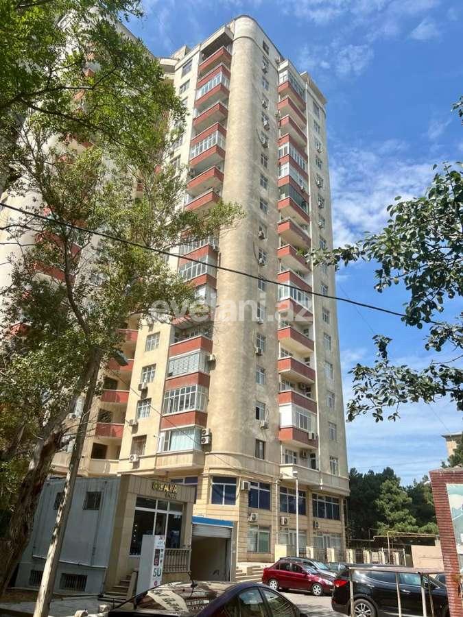 Satılır, yeni tikili, 4 otaqlı, 165 m², Bakı, Binəqədi r, 8-ci mikrorayon q.
