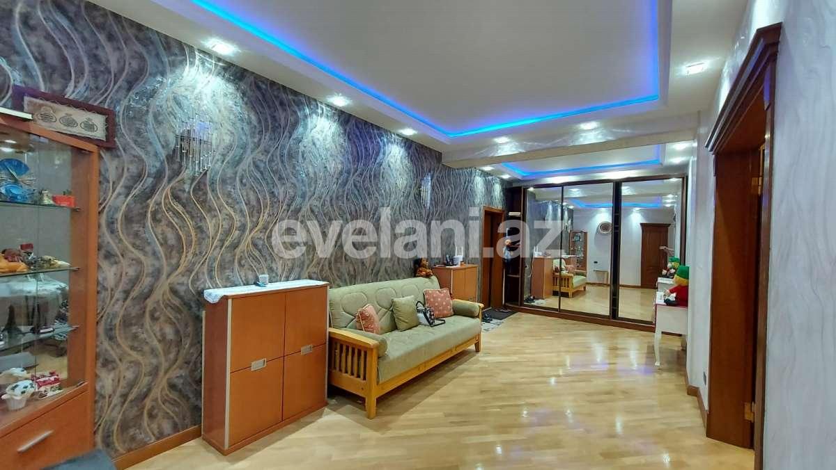 Satılır, yeni tikili, 4 otaqlı, 165 m², Bakı, Binəqədi r, 8-ci mikrorayon q.