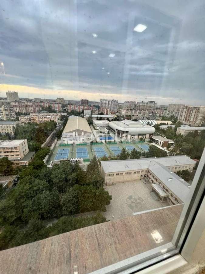 Satılır, yeni tikili, 4 otaqlı, 165 m², Bakı, Binəqədi r, 8-ci mikrorayon q.
