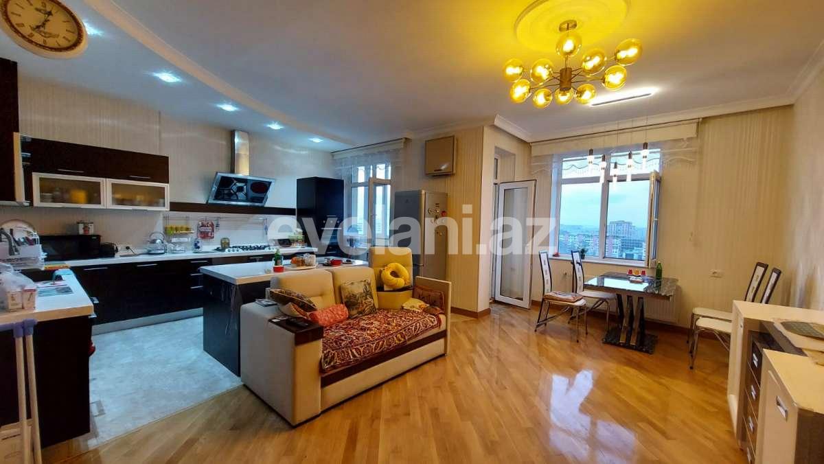 Satılır, yeni tikili, 4 otaqlı, 165 m², Bakı, Binəqədi r, 8-ci mikrorayon q.