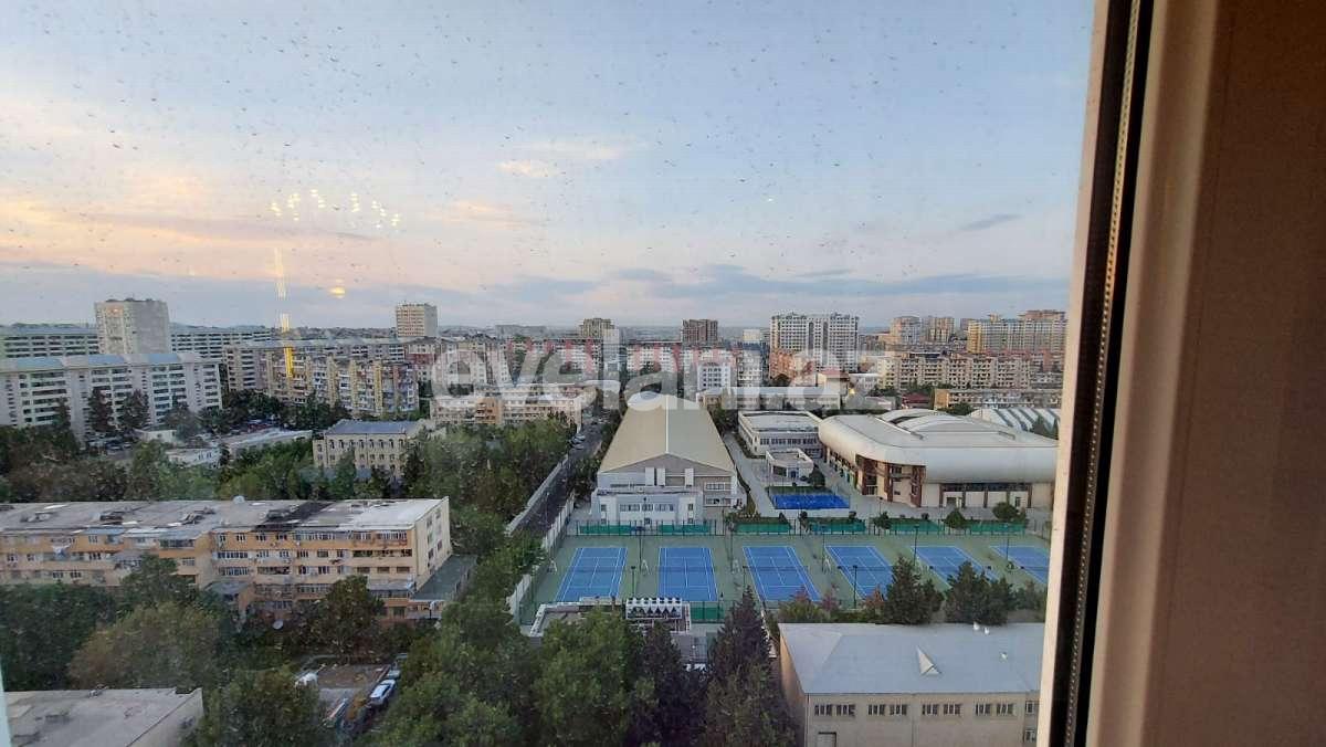 Satılır, yeni tikili, 4 otaqlı, 165 m², Bakı, Binəqədi r, 8-ci mikrorayon q.