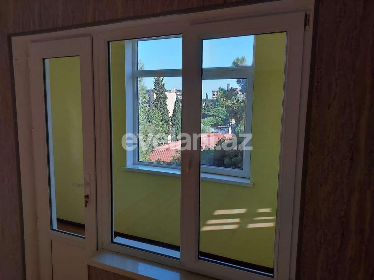 Satılır, köhnə tikili, 2 otaqlı, 65 m², Bakı, Nizami r, 8-ci kilometr q.