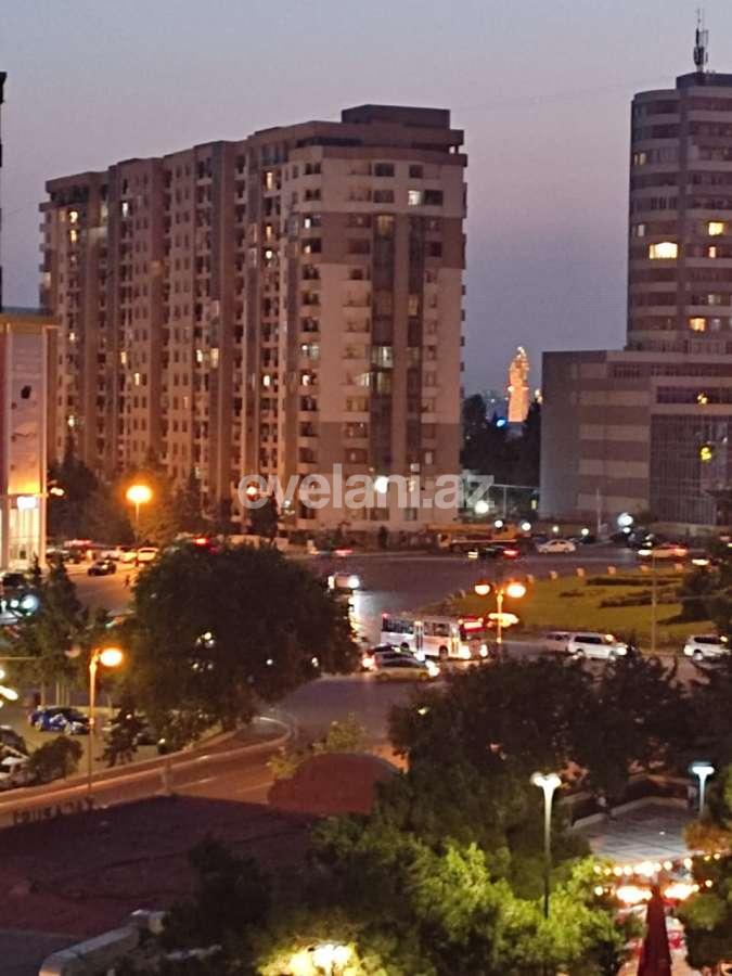 Сдаётся, новостройка, 2-комнаты, 70 m², Баку, Хатаинский r, Ази Асланов m.