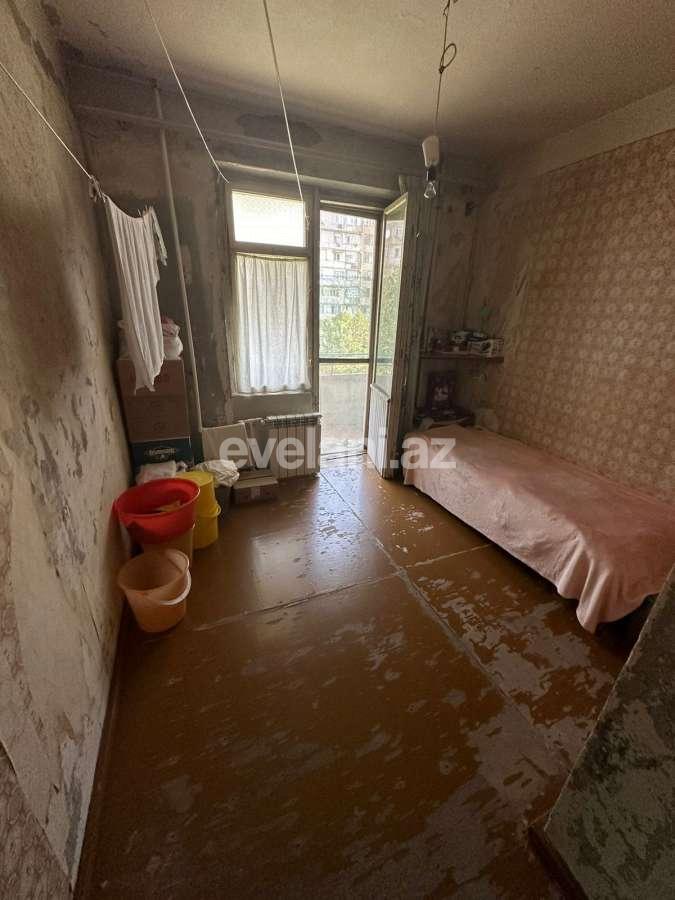 Продаётся, вторичка, 3-комнаты, 70 m², Баку, Ясамальский r, Элмляр Академиясы m.