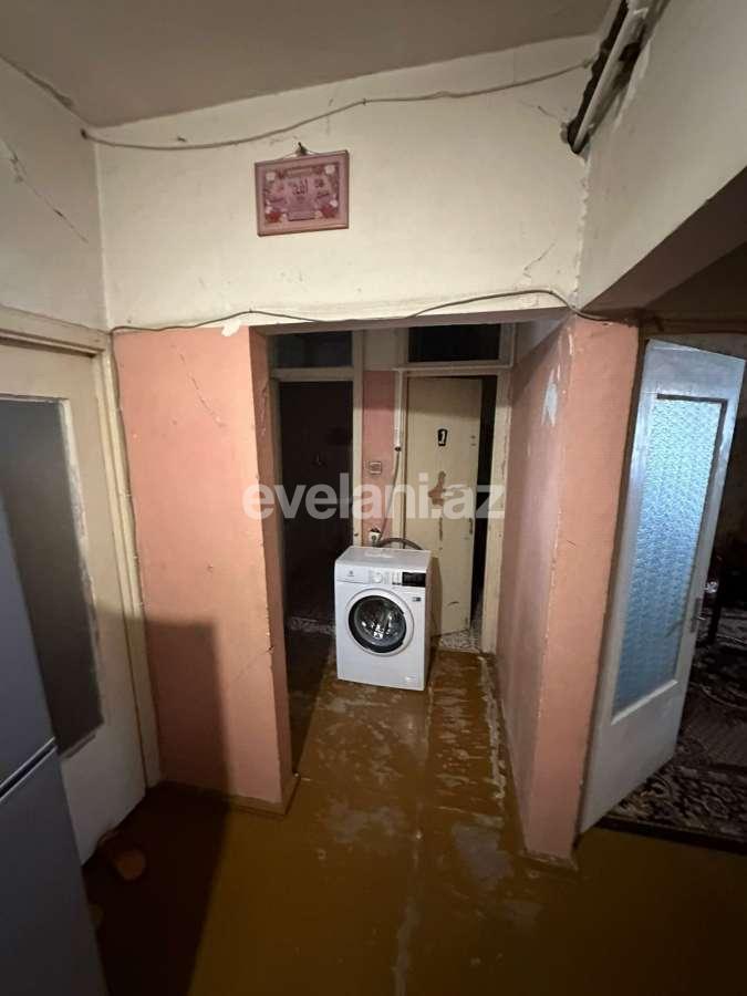 Продаётся, вторичка, 3-комнаты, 70 m², Баку, Ясамальский r, Элмляр Академиясы m.