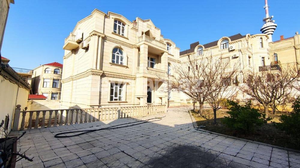 Satılır, villa, 6 otaqlı, 250 m², Bakı, Səbail r, Badamdar q.