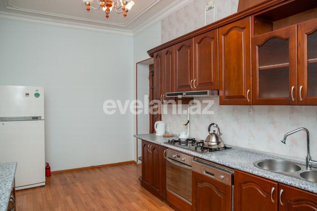 Satılır, villa, 8 otaqlı, 510 m², Bakı, Səbail r, Badamdar q, İçəri Şəhər m.