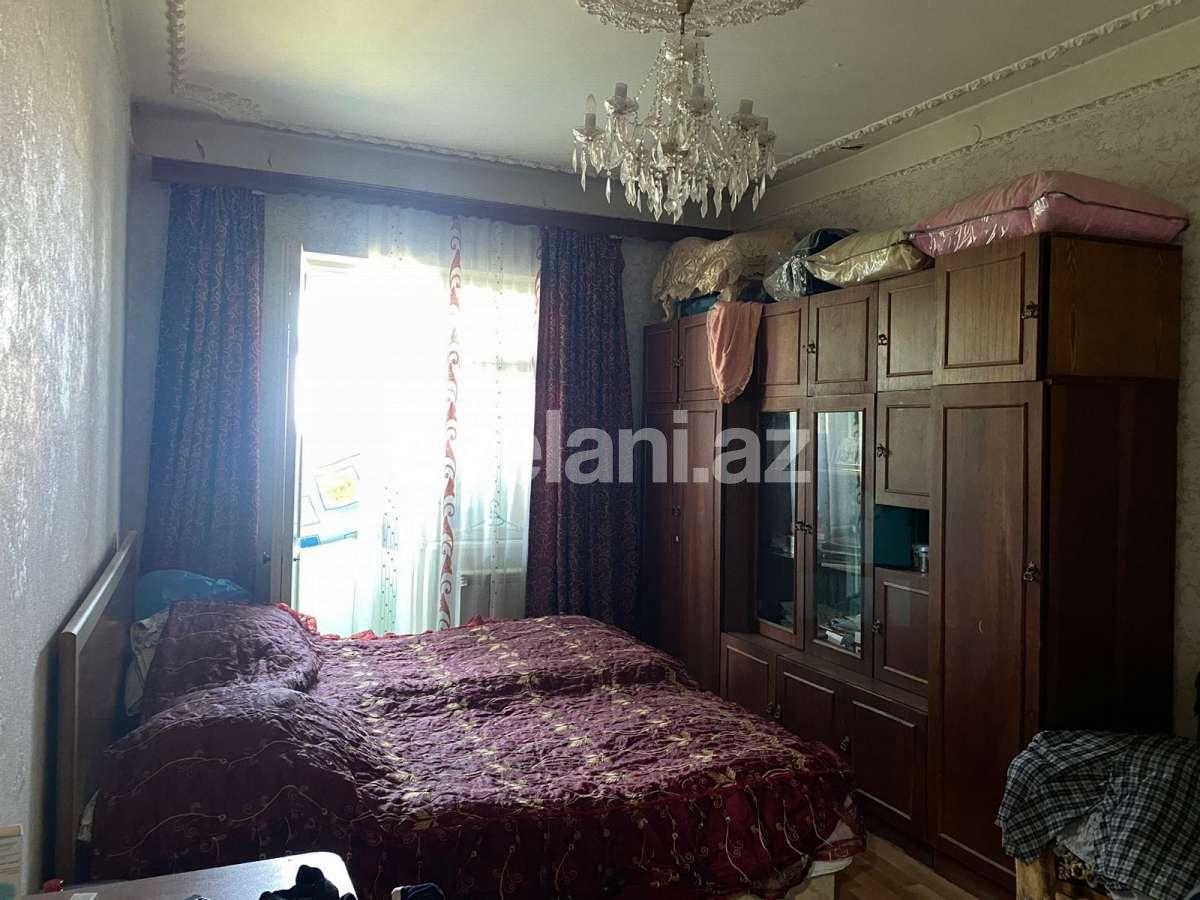 Satılır, köhnə tikili, 3 otaqlı, 86 m², Bakı, Nizami r, 8-ci kilometr q, Xalqlar Dostluğu m.