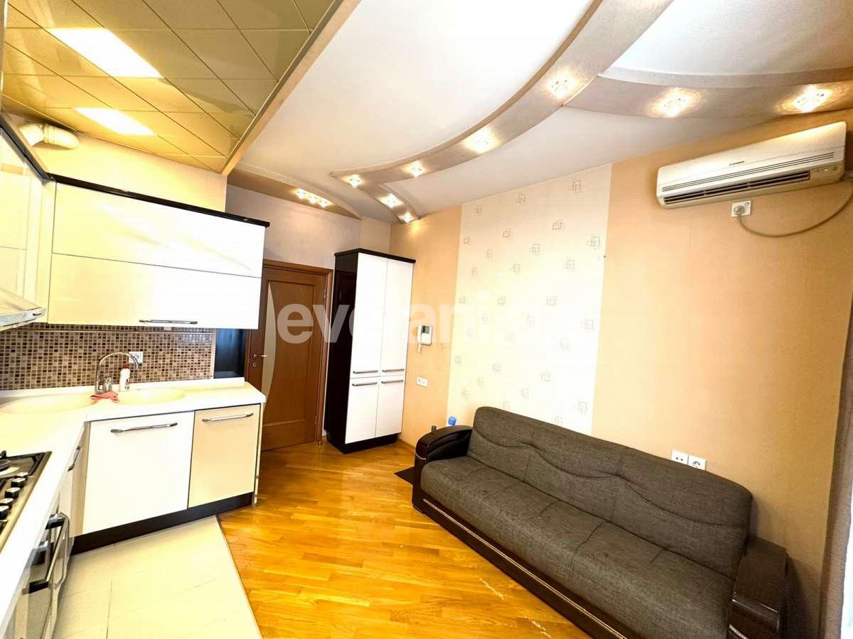Satılır, yeni tikili, 4 otaqlı, 160 m², Bakı, Nəsimi r, Memar Əcəmi m.